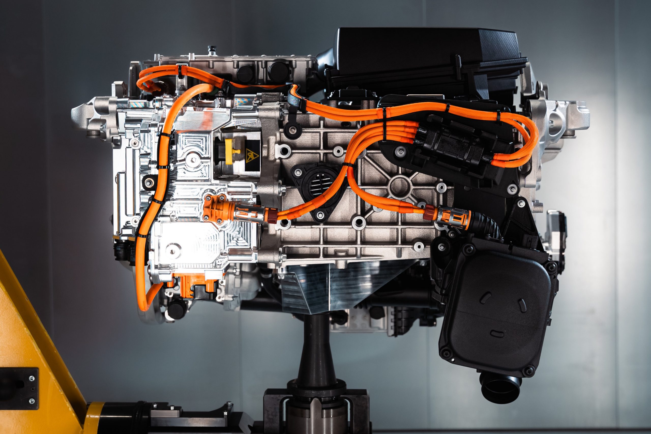 BMW: Wasserstoffantrieb geht 2028 in Serie – Zusammenarbeit mit Toyota